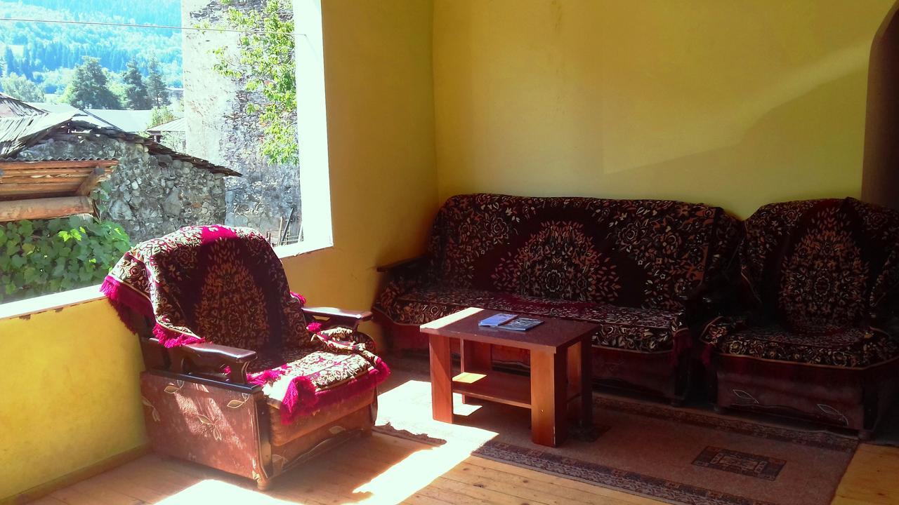 Shaulini Hotel Kashveti Luaran gambar